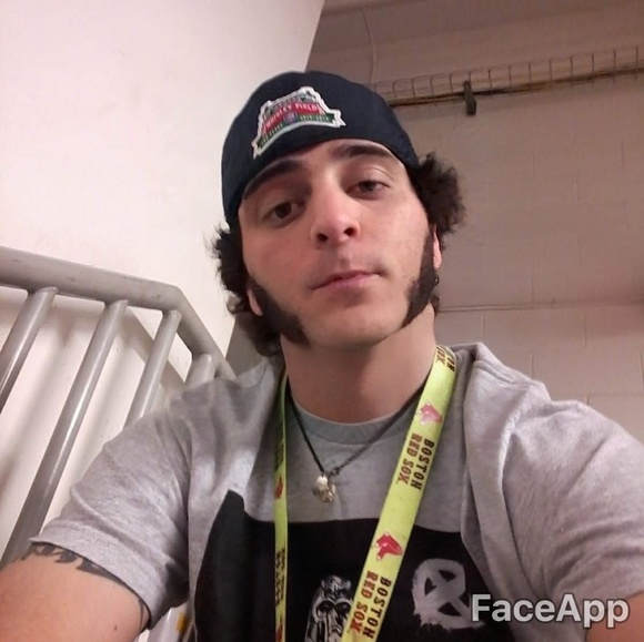 Meet your Posher, Ryan - Picture 2 of 4